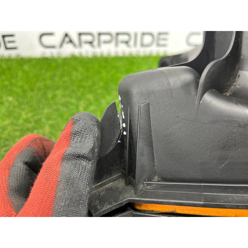 Корпус воздушного фильтра (впускная система) BMW X3 F25 2012 3.0 13717601871