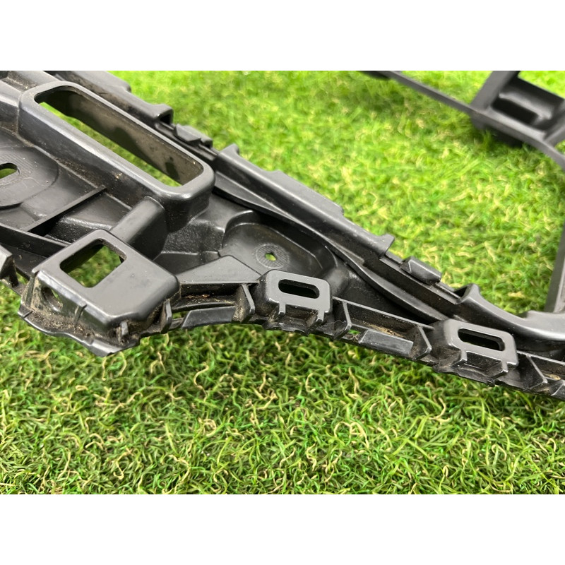 Крепление бампера (кузов и элементы) Volkswagen Touareg FL 2015 3.6 7P6807375C