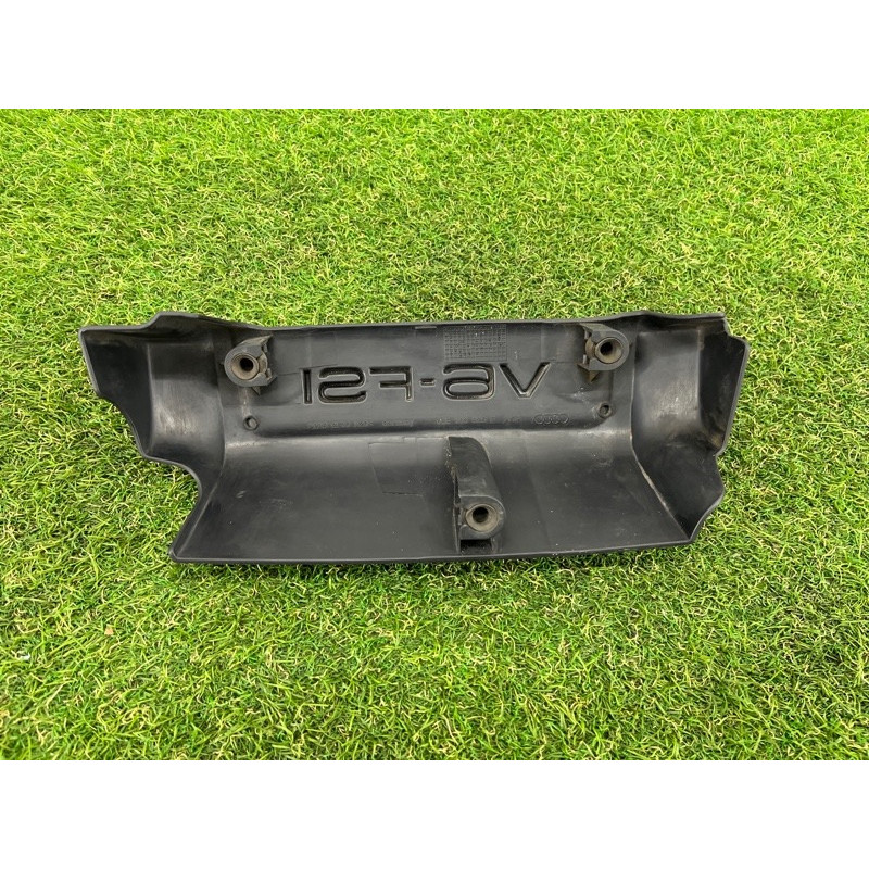 Декоративная крышка двигателя (двигатель и элементы) AUDI Q5 8R 2012 3.2 CALB 06E103925F