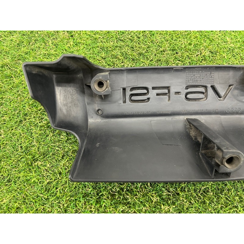 Декоративная крышка двигателя (двигатель и элементы) AUDI Q5 8R 2012 3.2 CALB 06E103925F