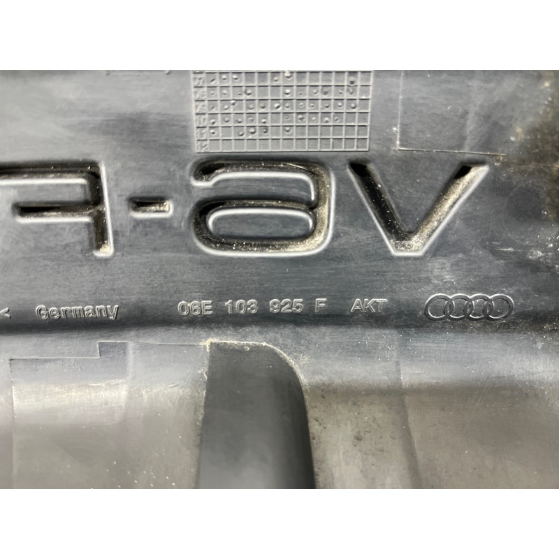 Декоративная крышка двигателя (двигатель и элементы) AUDI Q5 8R 2012 3.2 CALB 06E103925F