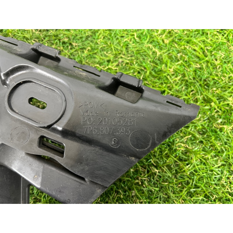 Кріплення бампера (кузов і елементи) Volkswagen Touareg NF 2012 3.0 7P6807375B