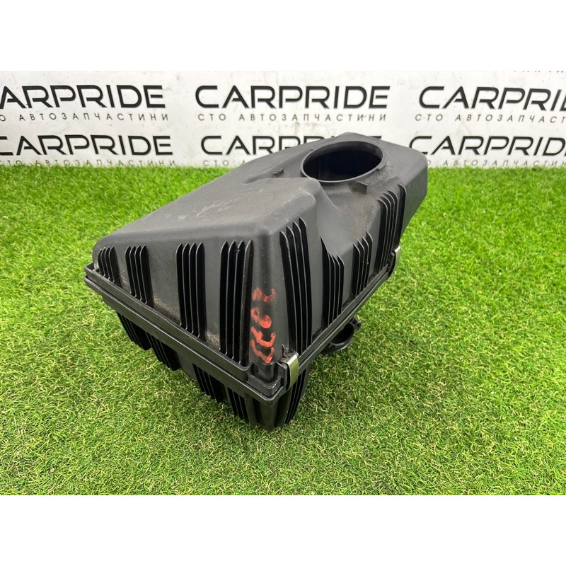 Корпус воздушного фильтра (впускная система) BMW X3 F25 2012 3.0 13717601871