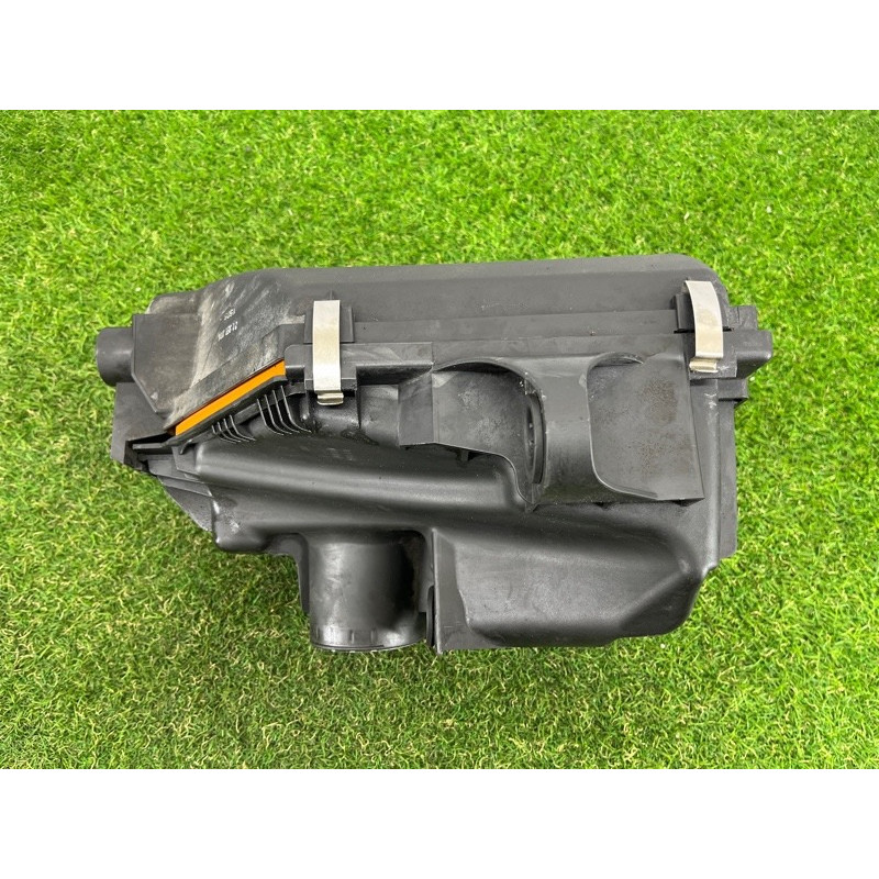 Корпус воздушного фильтра (впускная система) BMW X3 F25 2012 3.0 13717601871