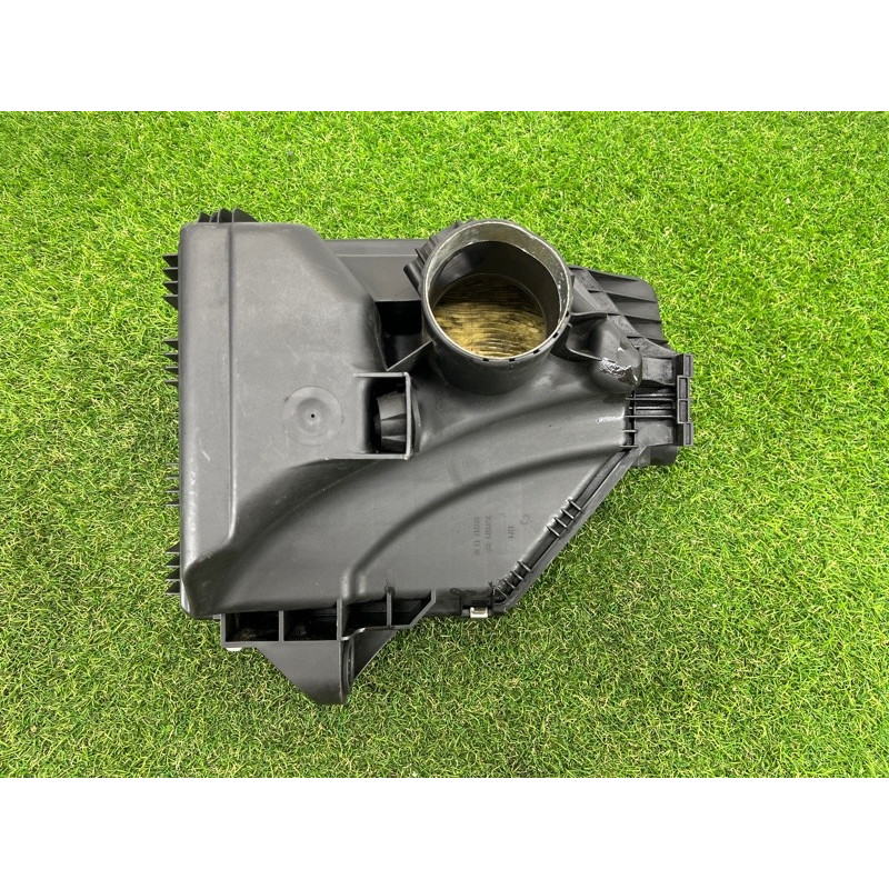 Корпус воздушного фильтра (впускная система) BMW X3 F25 2012 3.0 13717601871