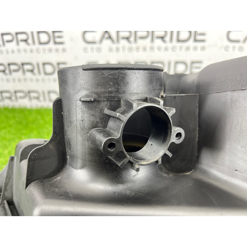 Корпус воздушного фильтра (впускная система) BMW X3 F25 2012 3.0 13717601871