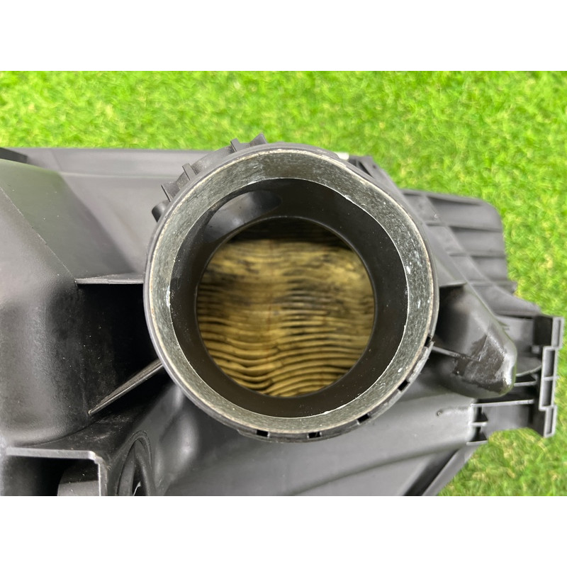 Корпус воздушного фильтра (впускная система) BMW X3 F25 2012 3.0 13717601871