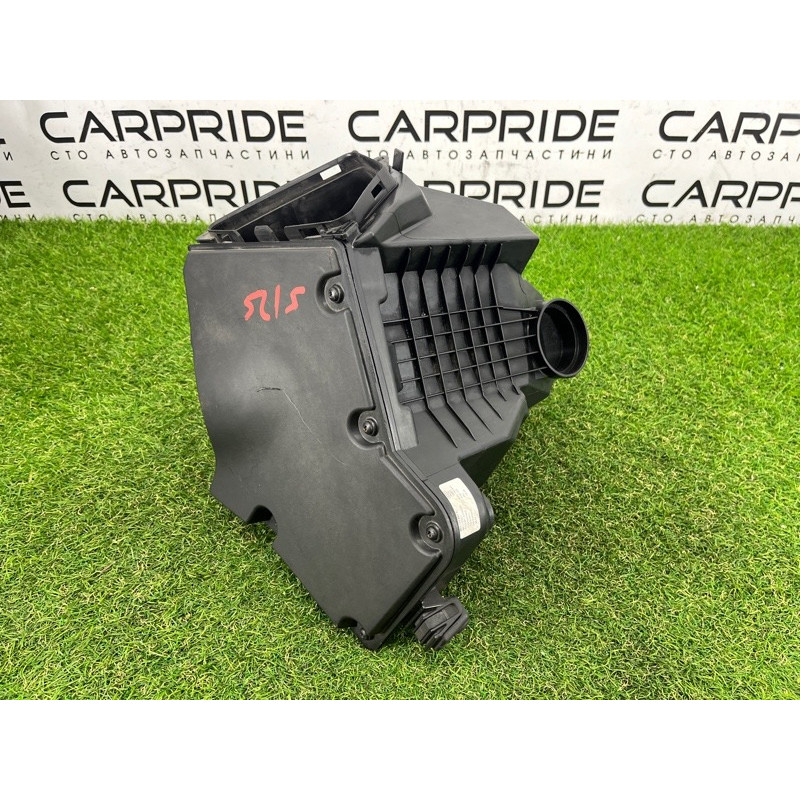 Корпус воздушного фильтра (впускная система) AUDI Q5 8R 2012 3.2 CALB 8K0133837E