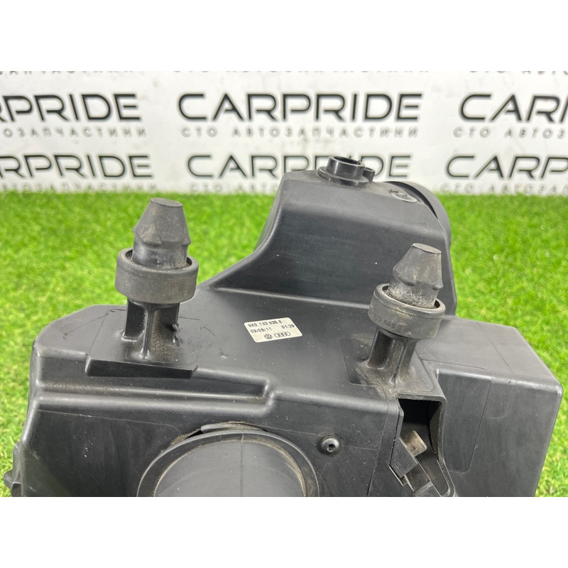 Корпус воздушного фильтра (впускная система) AUDI Q5 8R 2012 3.2 CALB 8K0133837E