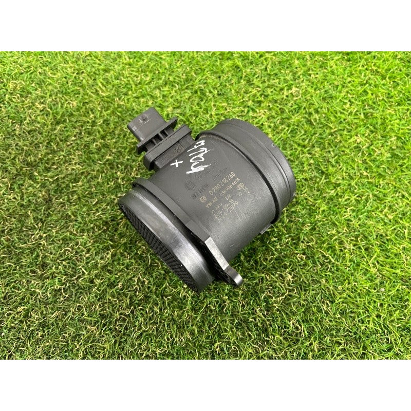 Датчик массового расхода воздуха (электрика двигателя) Volkswagen Touareg FL 2015 3.6 03H906461A