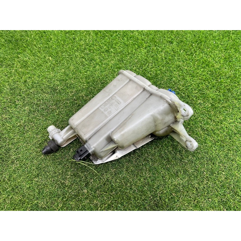 Бачок расширительный (система охлаждения) AUDI Q5 8R 2012 3.2 CALB 8K0121405N