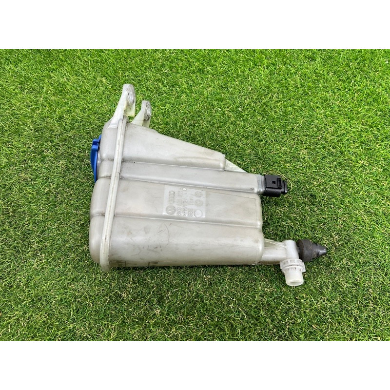 Бачок расширительный (система охлаждения) AUDI Q5 8R 2012 3.2 CALB 8K0121405N