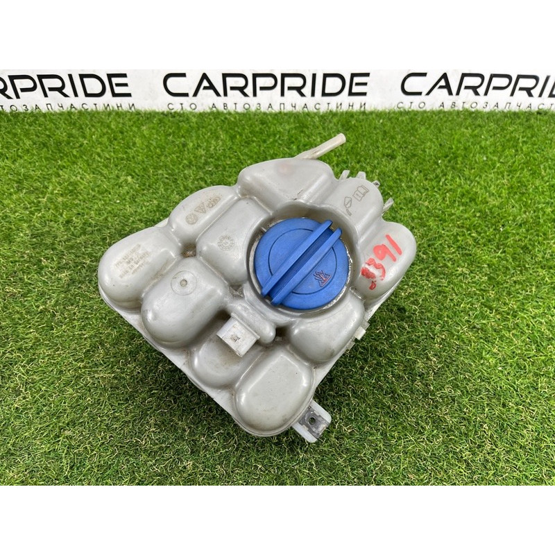 Бачок расширительный (система охлаждения) Volkswagen Touareg FL 2015 3.6 7P0121407B