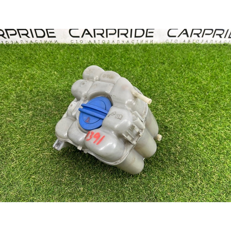 Бачок расширительный (система охлаждения) Volkswagen Touareg FL 2015 3.6 7P0121407B