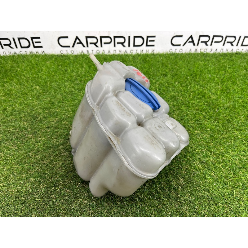 Бачок расширительный (система охлаждения) Volkswagen Touareg FL 2015 3.6 7P0121407B