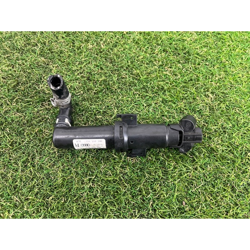 Форсунка омивача (кузов і елементи) AUDI Q5 8R 2012 3.2 CALB 8R0955102