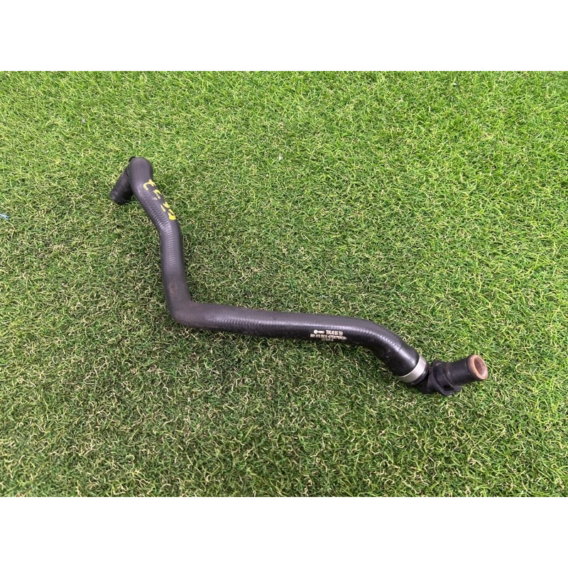 Патрубок (система охлаждения) AUDI A4 B9 2017 2.0 8W1819350B