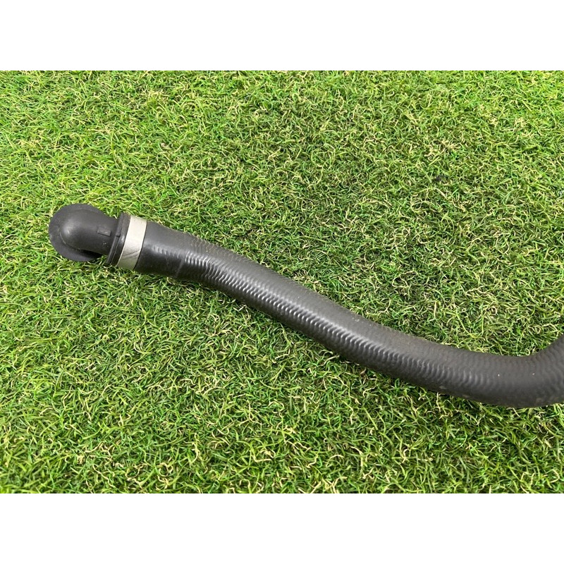 Патрубок (система охлаждения) AUDI A4 B9 2017 2.0 8W1819350B