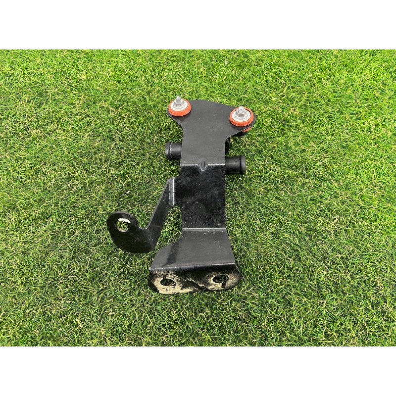 Клапан системы охлаждения (электрика / кнопки) AUDI A4 B9 2017 2.0 4H0121671G