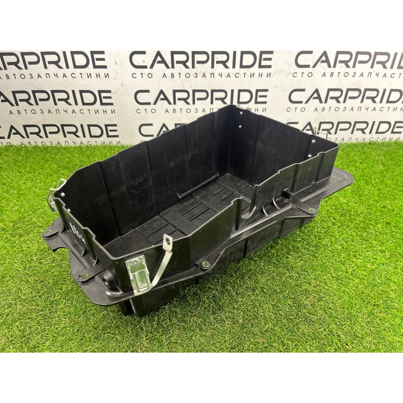 Площадка аккумулятора (кузов и элементы) Volkswagen Touareg NF 2012 3.6 7P0801283