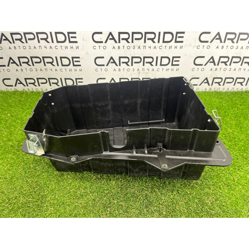 Площадка аккумулятора (кузов и элементы) Volkswagen Touareg NF 2012 3.6 7P0801283