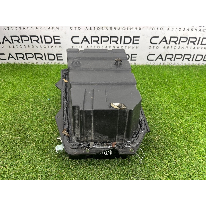 Площадка аккумулятора (кузов и элементы) Volkswagen Touareg NF 2012 3.6 7P0801283