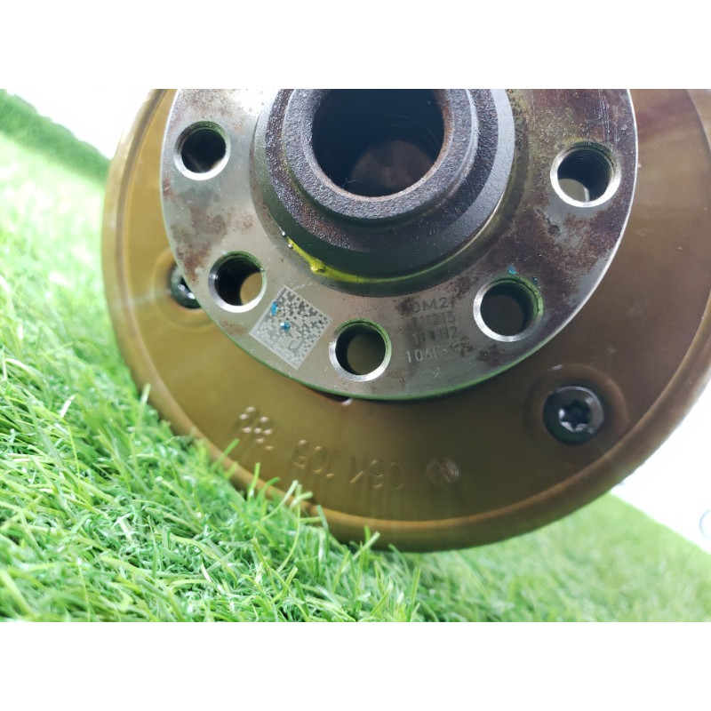 Коленвал (двигатель и элементы) Volkswagen Passat B8 2016 1.8 06K105101