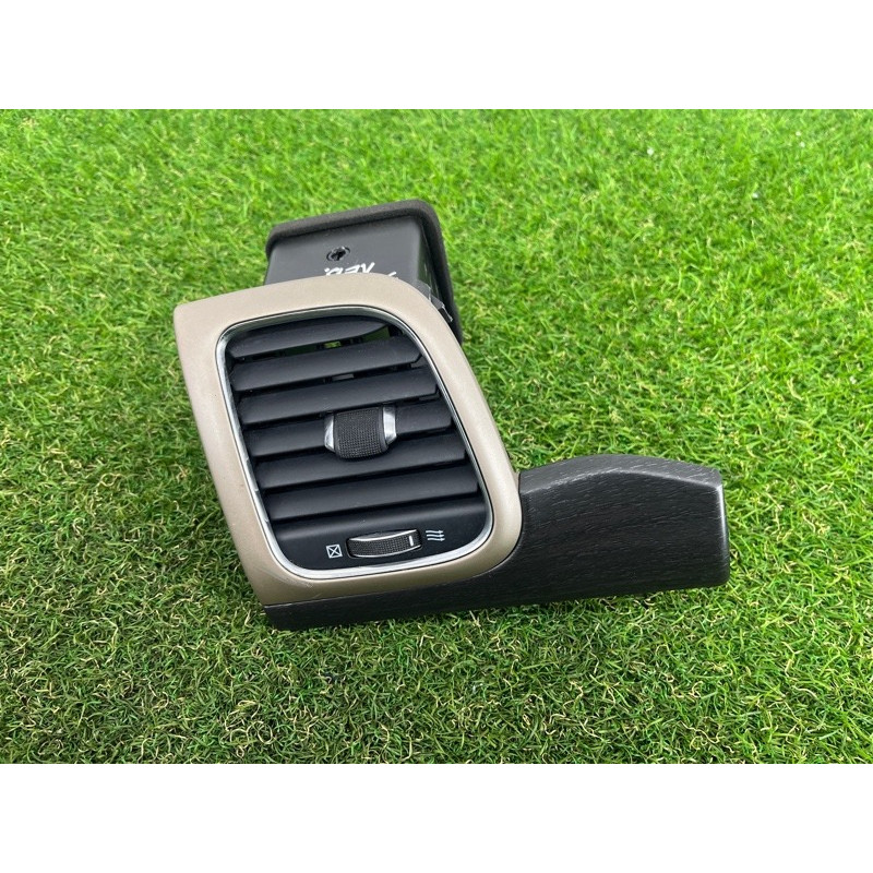 Дефлектор воздуховода (салон) Jeep Grand Cherokee WK2 2017 3.6 1UE23LS5AB