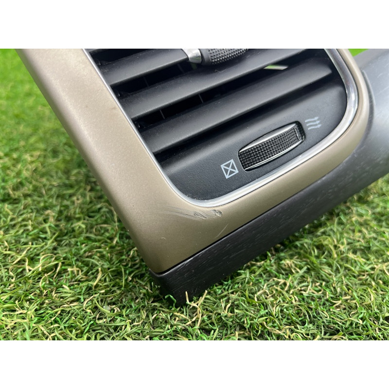 Дефлектор воздуховода (салон) Jeep Grand Cherokee WK2 2017 3.6 1UE23LS5AB