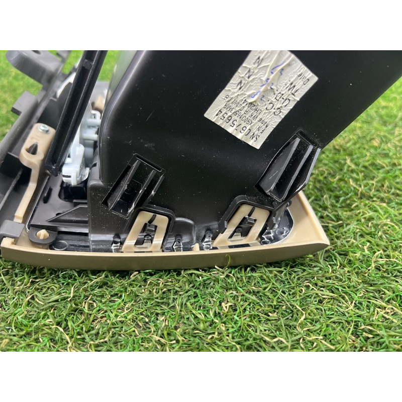 Дефлектор воздуховода (салон) Jeep Grand Cherokee WK2 2017 3.6 1UE23LS5AB