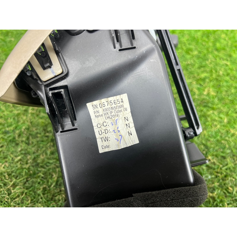 Дефлектор воздуховода (салон) Jeep Grand Cherokee WK2 2017 3.6 1UE23LS5AB