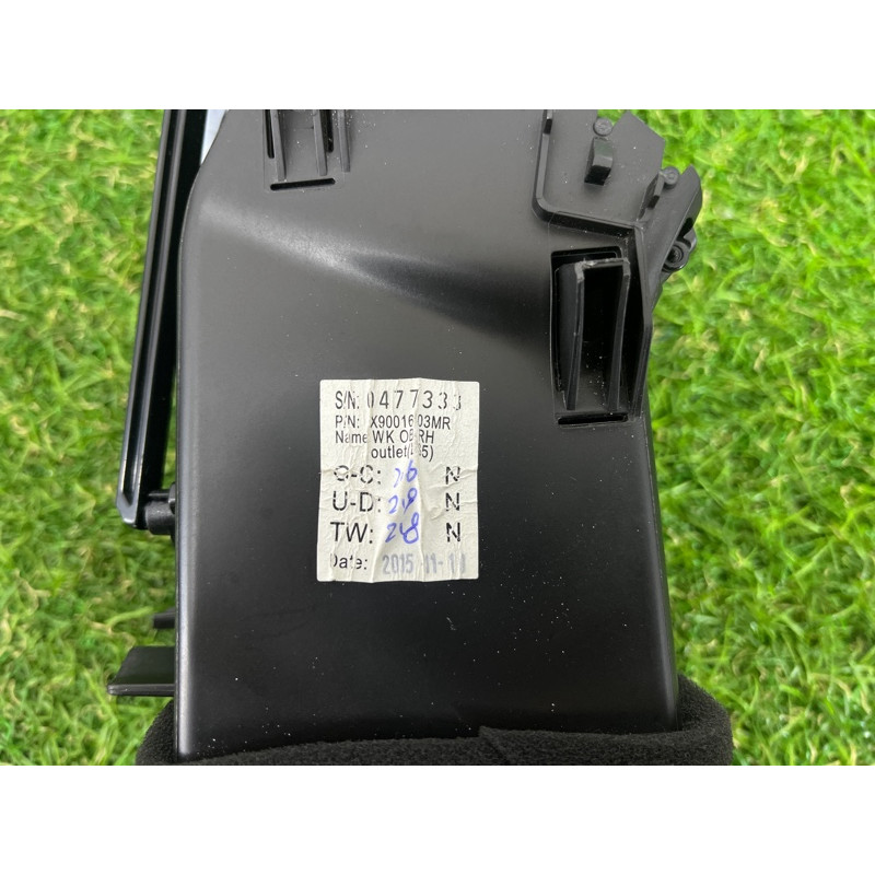 Дефлектор воздуховода (салон) Jeep Grand Cherokee WK2 2016 3.6 1UE22LS5AB