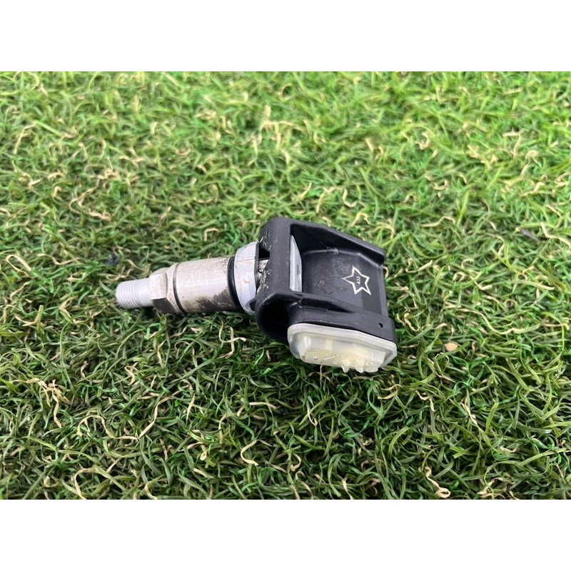 Датчик тиску в шинах (електрика / датчики) BMW 5-series G30 2017 2.0 B46B20 36106876955