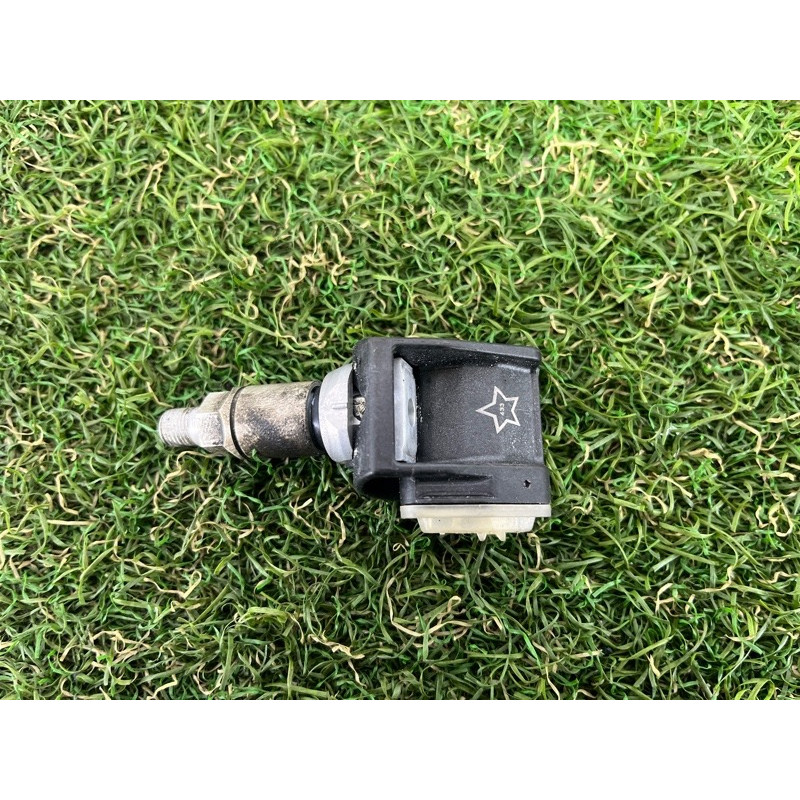 Датчик тиску в шинах (електрика / датчики) BMW 5-series G30 2017 2.0 B46B20 36106876955