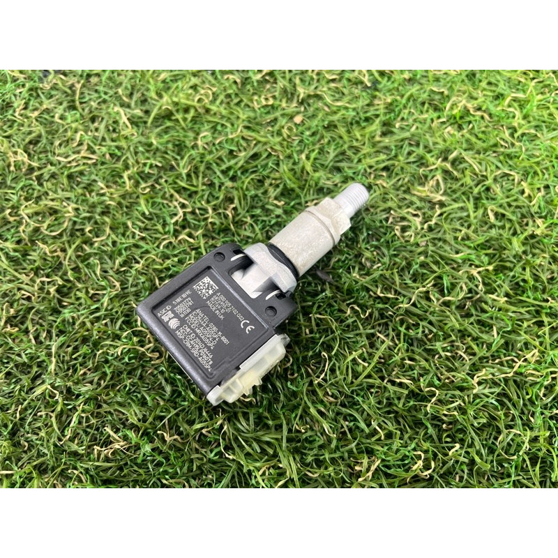 Датчик тиску в шинах (електрика / датчики) BMW 5-series G30 2017 2.0 B46B20 36106876955