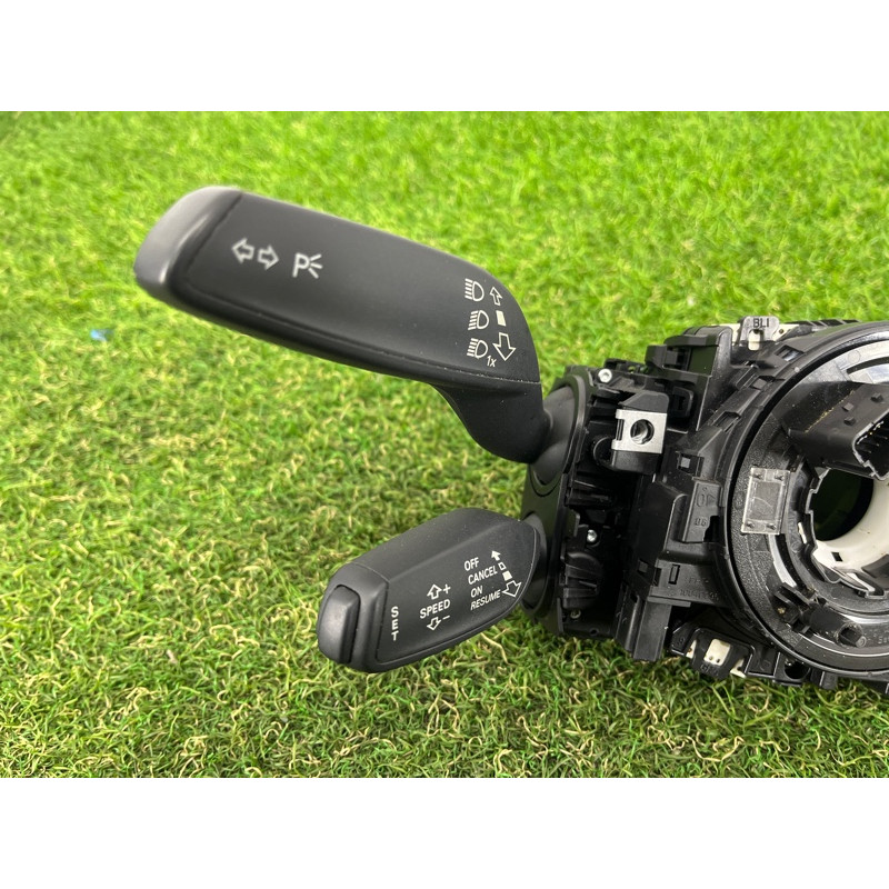 Блок подрулевых переключателей (электрика) AUDI A3 8V 2015 1.8 8V0953502H