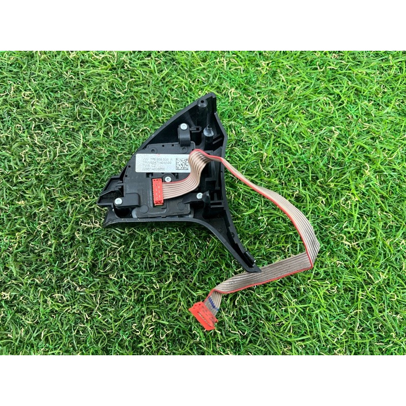 Кнопки руля (электрика / кнопки) Volkswagen Touareg FL 2015 3.6 7P6959538A