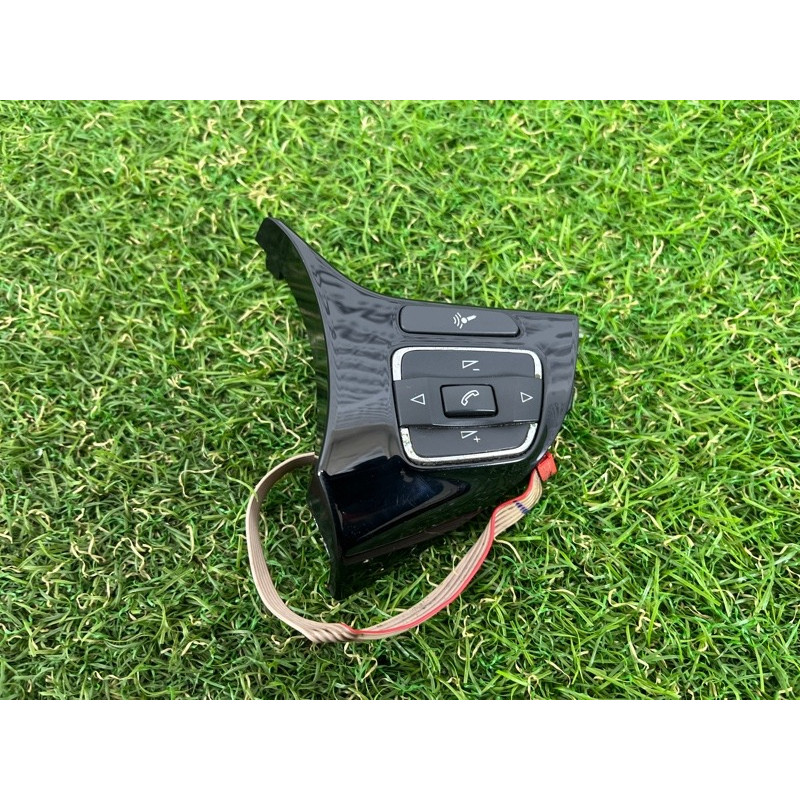 Кнопки руля (электрика / кнопки) Volkswagen Touareg FL 2015 3.6 7P6959537A