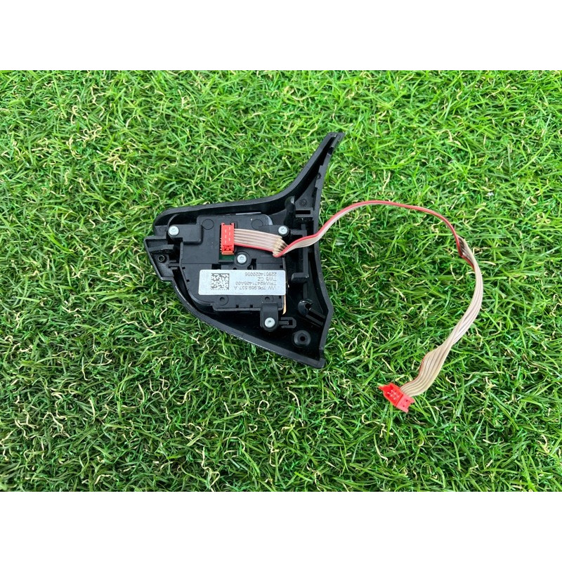 Кнопки руля (электрика / кнопки) Volkswagen Touareg FL 2015 3.6 7P6959537A