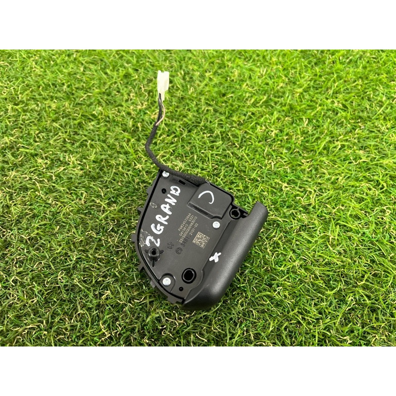 Кнопки руля (электрика / кнопки) Jeep Grand Cherokee WK2 2016 3.6 68245338AA