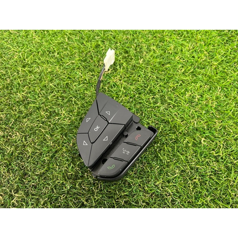 Кнопки руля (электрика / кнопки) Jeep Grand Cherokee WK2 2016 3.6 68245341AB