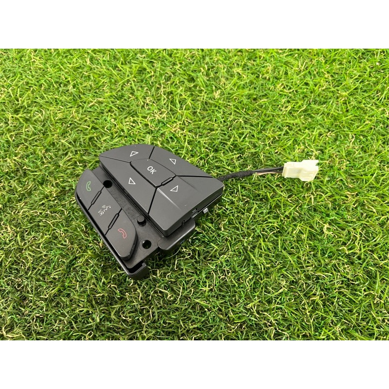 Кнопки руля (электрика / кнопки) Jeep Grand Cherokee WK2 2016 3.6 68245341AB