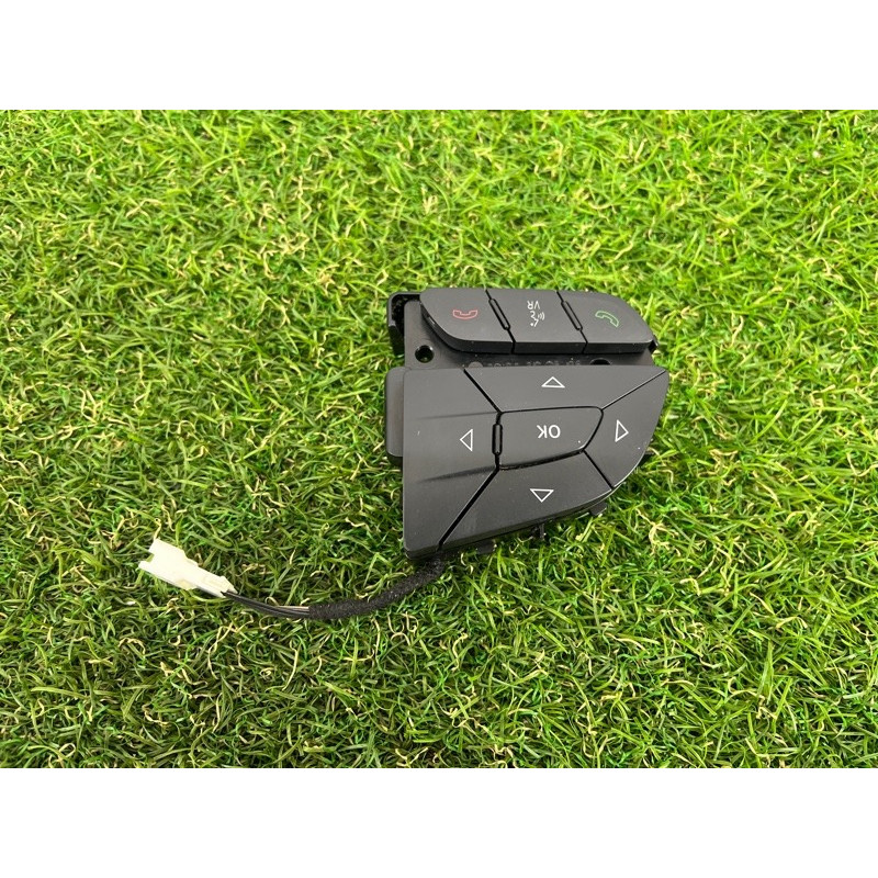 Кнопки руля (электрика / кнопки) Jeep Grand Cherokee WK2 2016 3.6 68245341AB