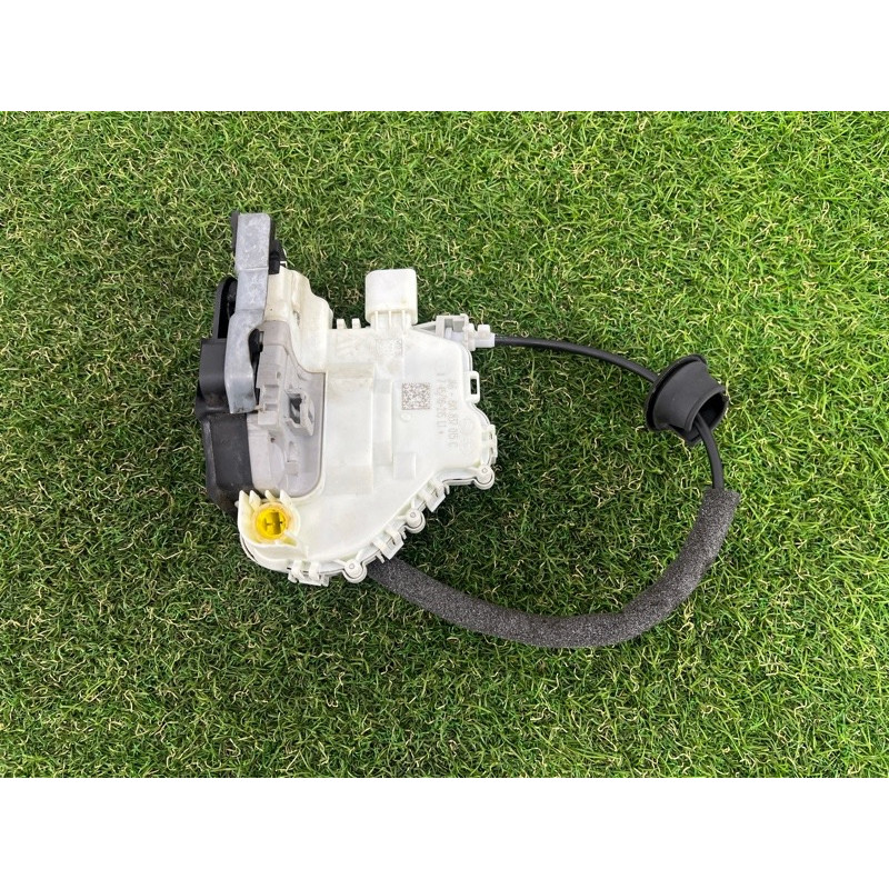 Замок двери (кузов и элементы) AUDI A4 B9 2017 2.0 8X1837015C