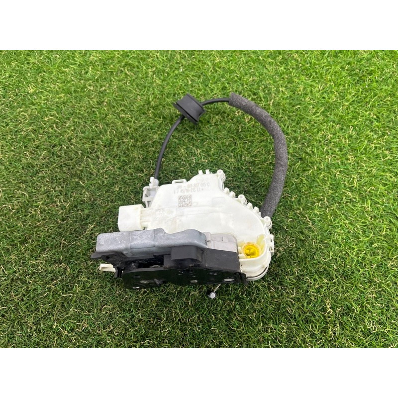 Замок двери (кузов и элементы) AUDI A4 B9 2017 2.0 8X1837015C