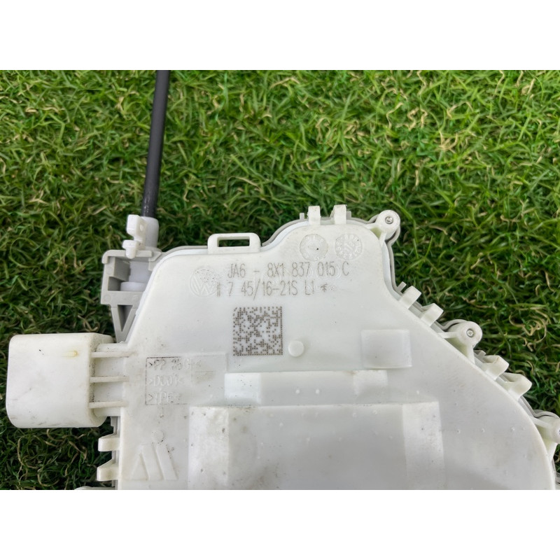 Замок двери (кузов и элементы) AUDI A4 B9 2017 2.0 8X1837015C