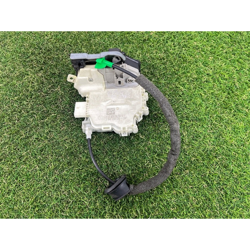 Замок двери (кузов и элементы) AUDI A4 B9 2017 2.0 8X1837016C