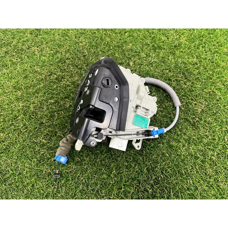 Замок двери (кузов и элементы) AUDI A3 8V 2018 2.0 CZRA 8K0839015G