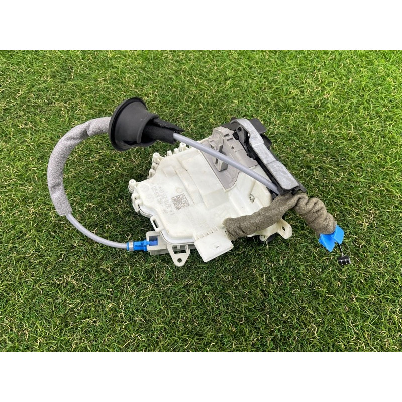 Замок двери (кузов и элементы) AUDI A3 8V 2018 2.0 CZRA 8K0839015G