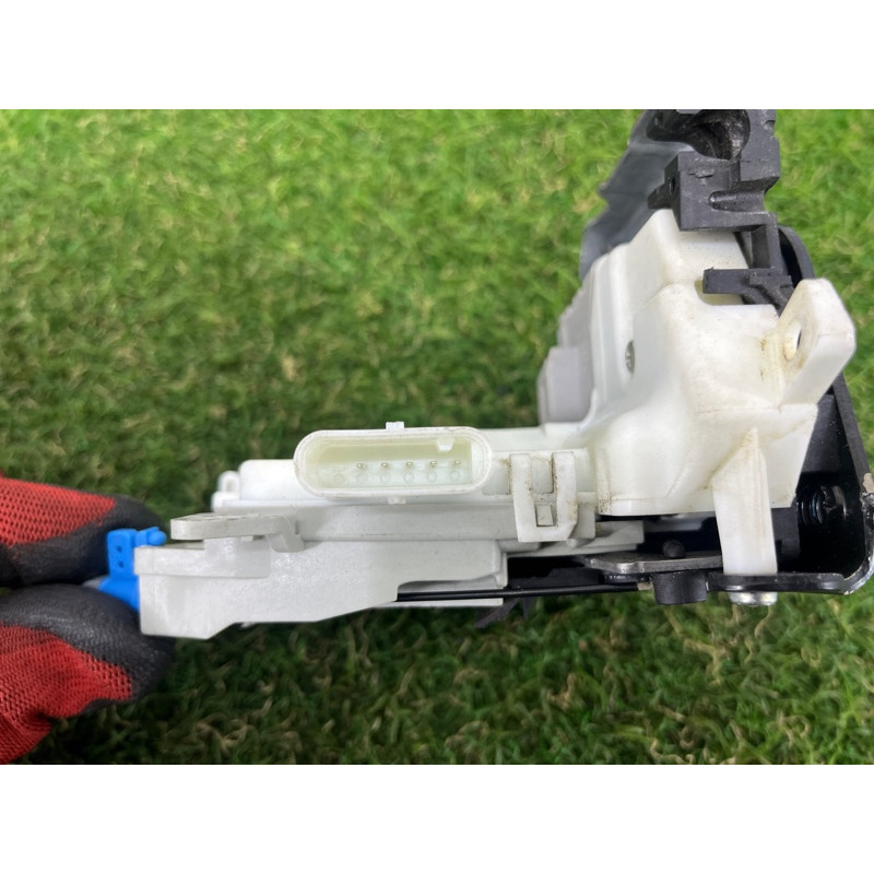 Замок двери (кузов и элементы) AUDI A3 8V 2018 2.0 CZRA 8K0839015G